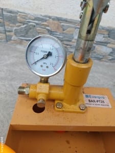 Vând pompa verificare  presiune instalații de incalzire - imagine 3