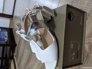 sandale  - imagine 2