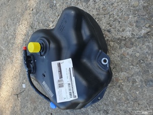 De vanzare rezervor ad blue  A  9064701700   Mercedes Sprinter 906,  - imagine 2