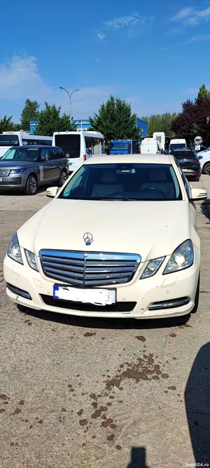 Mercedes Benz E class  - imagine 2 Mercedes Benz E class  - imagine 2