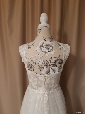 ROCHIE DE MIREASA  ivoar cu trena din matase in stare noua - imagine 4