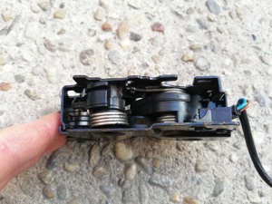 broasca capota motor vw polo 6R - imagine 5