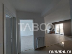 Apartament bloc nou 2 camere 50 mpu terasa parcare privata Sebes Alba - imagine 3