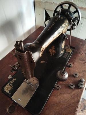 Singer masina de cusut 1925 - imagine 2