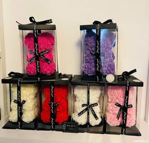 Ursuleti de trandafiri ,un cadou perfect