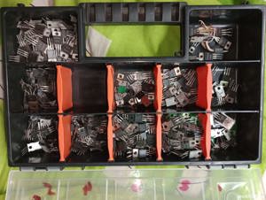 Componente vechi aparatura electronica de colectie, piese radiouri,casetofoane,magnetofoane pick-up - imagine 4