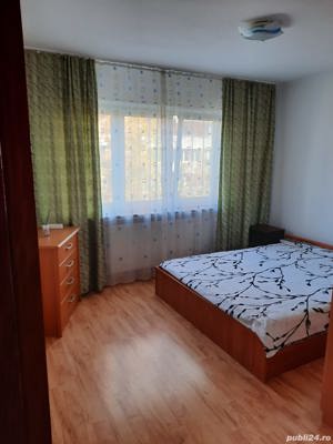 Schimb apartament cu 2 camere (lângă parcul Zăvoi)