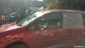 Dezmembrez VW Touran - imagine 3