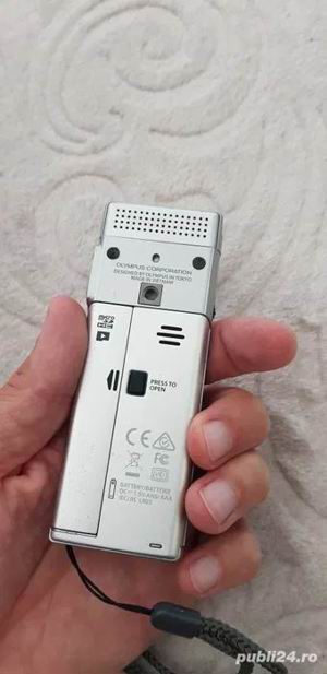 Peste 1000 lei in magazine Reportofon profesional cu 3 microfoane OLYMPUS DM-770 cu USB incorporat - imagine 8