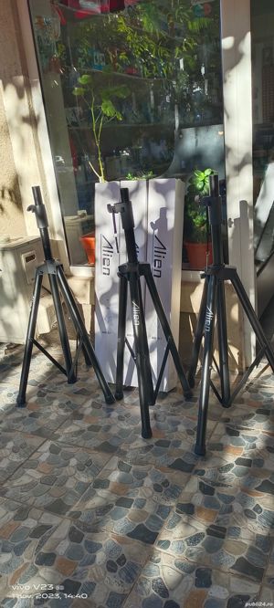 Vand stative pentru boxe  - imagine 2