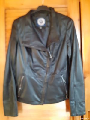 Vand geaca de piele neagra,nouă. - imagine 3
