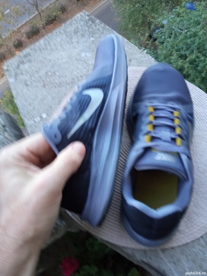 Adidasi Nike Downshifter 8, marimea 42.5, UK 8 (27 cm) made in Vietnam. - imagine 8