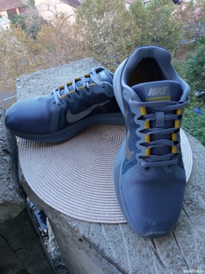 Adidasi Nike Downshifter 8, marimea 42.5, UK 8 (27 cm) made in Vietnam. - imagine 2