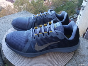 Adidasi Nike Downshifter 8, marimea 42.5, UK 8 (27 cm) made in Vietnam. - imagine 4