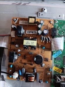 Dezmembrez tv Finlux 32fly160d