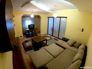 Apartament 3 camere zona Port - imagine 2