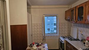 vand apartament 2 camere dambovita