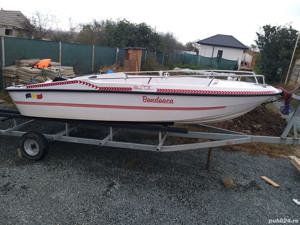 barca de vanzare +motor