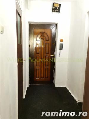 Apartament 3 camere de vanzare, Tei - imagine 5