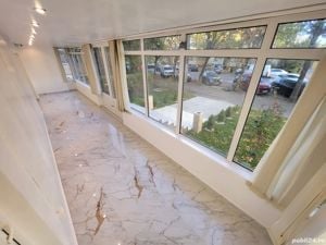 Spatiu Comercial-Spitalul Județean-5 Camere-Vitrina 12 M- 131 MP Utili - 148.000 Euro ! - imagine 2