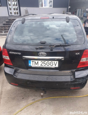 Dezmembrez Kia Sorento 2.5 170 CP - imagine 3