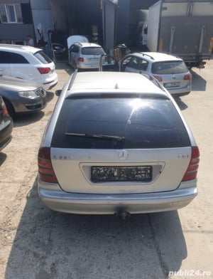 Dezmembrez Mercedes C 220 - imagine 4