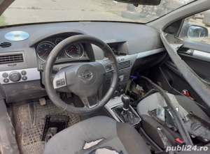 Dezmembrez Opel Astra H 1.7 - imagine 2