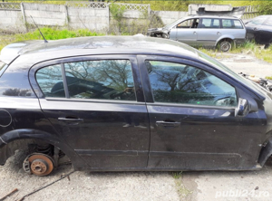 Dezmembrez Opel Astra H 1.7 - imagine 3