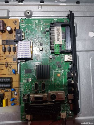 Dezmembrez tv Hitachi 32hbc01 - imagine 4