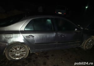 Dezmembrez Renault Laguna 1.9 dci
