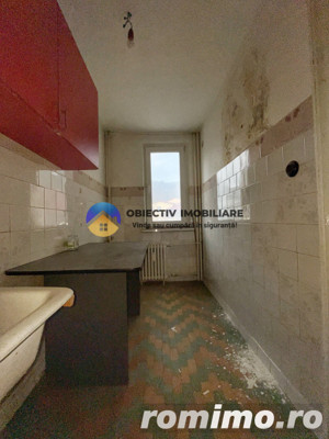 Apartament 3 camere-decomandat-Zona Centru-ETAJ 2-DE RENOVAT - imagine 14