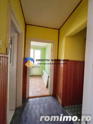 Apartament 3 camere-decomandat-Zona Centru-ETAJ 2-DE RENOVAT - imagine 4