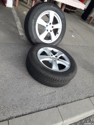 Vand 1 buc Janta Alutec  VW  Tiguan cu sau separat cauciucuri de iarna 215/65/17  , 5x112 ,et 33 - imagine 9