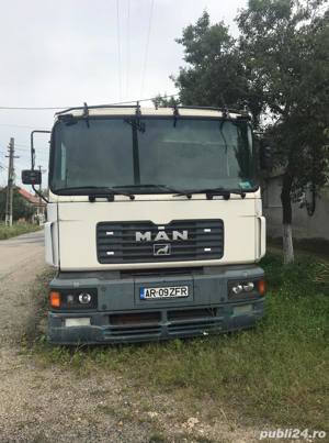 Man 3 - imagine 4 Man 3 - imagine 4