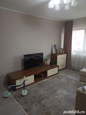 Apartament cu 4 camere de vânzare, central. - imagine 7