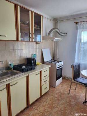 2 camere zona , decomandat , mobilat si utilat complet