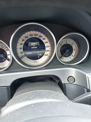 Mercedes-Benz E250 4 matic facelift  - imagine 4