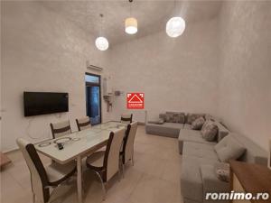 OCAZIE! Apartament cu 5 camere renovat, cu vedere spre Bv. Revolutiei. PRET REDUS!!! - imagine 4