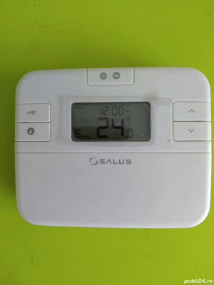 Controler cu comanda prin cablu pentru instalati incalzire climatizare (cronotermostat)
