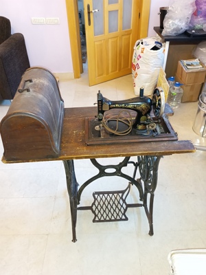 masina de cusut Singer completa si originala - imagine 2
