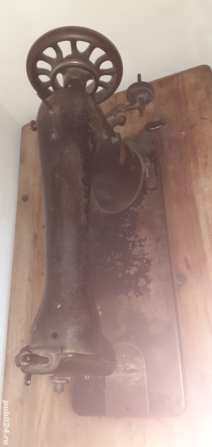 Vand masina cusut colectie tip SINGER din primele serii, vechime de aprox.150 ani. - imagine 5