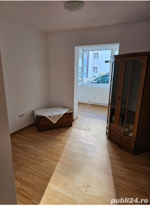 De închiriat Spatiu  Comercial Apartament  în Bocșa  - imagine 3