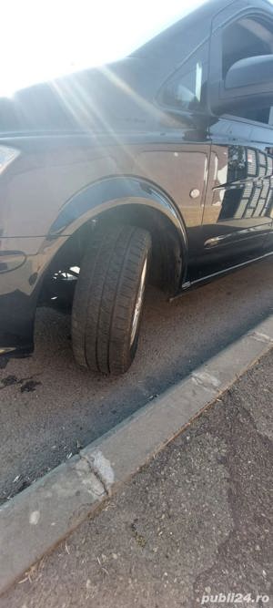 Vând  Mercedes-Benz  Vito - imagine 8 Vând  Mercedes-Benz  Vito - imagine 8