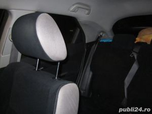 Honda Civic hatchback 2.2TDi 2006 - imagine 6