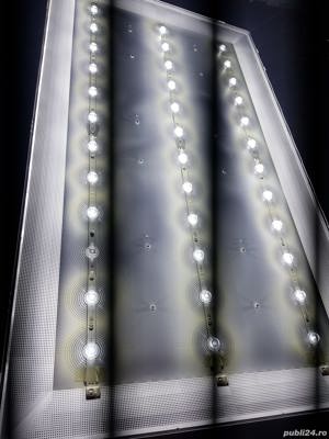 Dezmembrez tv Samsung ue50tu7172u