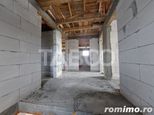 Casa la rosu 5 camere 3 bai 198 mpu 2 terase curte Barabant Alba Iulia - imagine 3