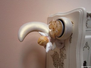 cadou rar Inger dragalas pe luna-suport lumanare portelan colectie Germania1980 - imagine 4