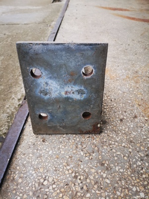 Suporti metalici gata confectionati pentru garaj, hala etc.