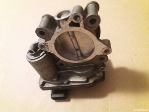 Corp accelerație Duster 1,6 16V SCE 161205601R A2C14674700 HMLGT9102R. Renault. - imagine 3