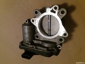 Corp accelerație Duster 1,6 16V SCE 161205601R A2C14674700 HMLGT9102R. Renault. - imagine 2